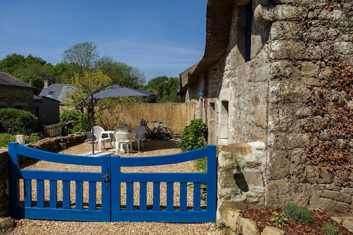 Holiday home Chaumiere Typique Bretonne Villa Carnac